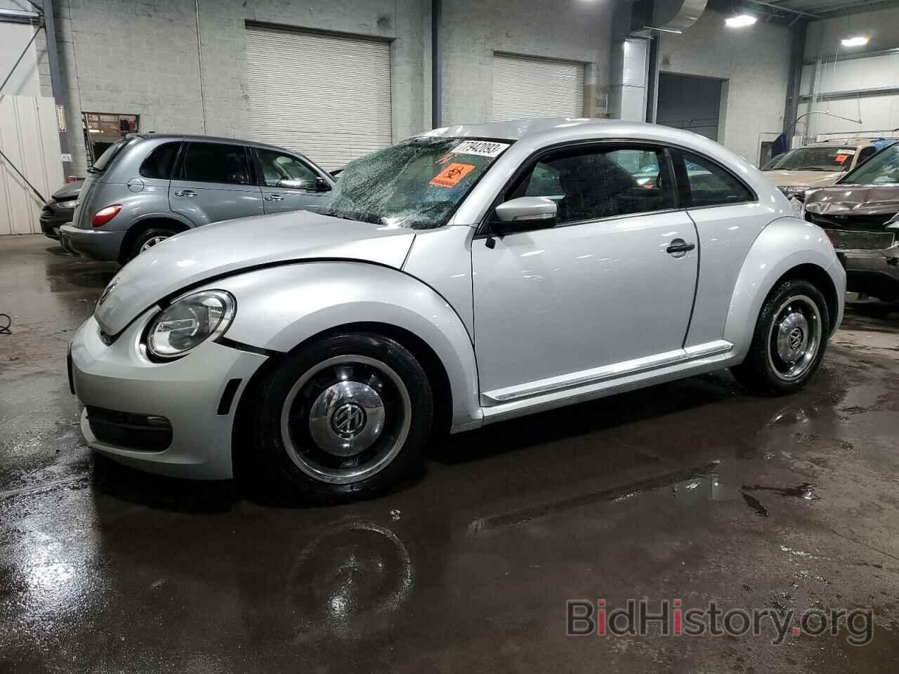 Photo 3VWF17AT1FM603227 - VOLKSWAGEN BEETLE 2015