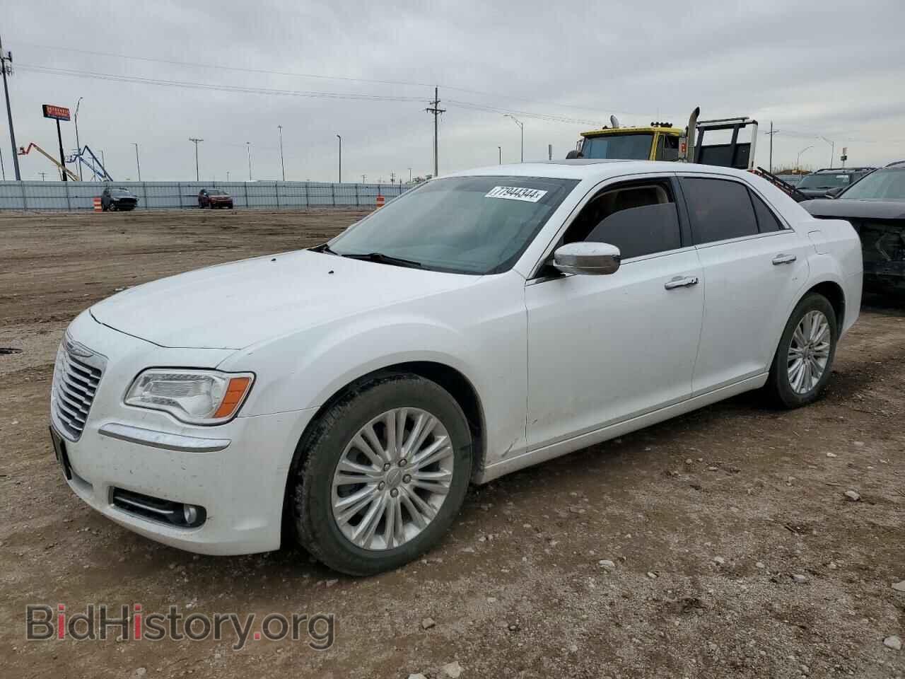 Фотография 2C3CCARG2DH581145 - CHRYSLER 300 2013