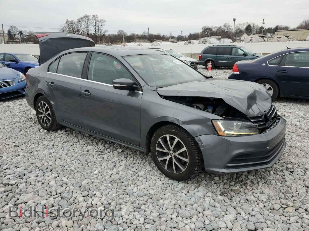 2017 VOLKSWAGEN JETTA - VIN: 3VWDB7AJ2HM384154 - Photo 4