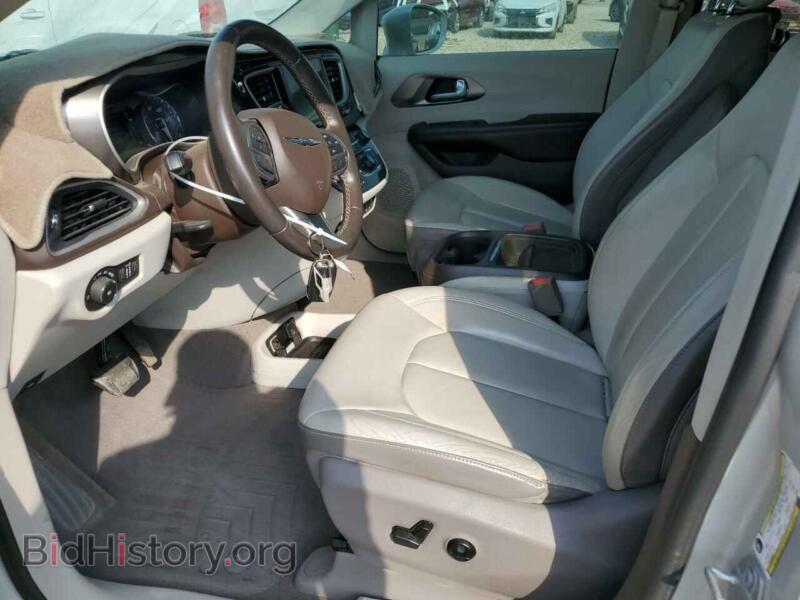 2017 Chrysler PACIFICA (VIN 2C4RC1BG8HR616352) — фото 7 из 13