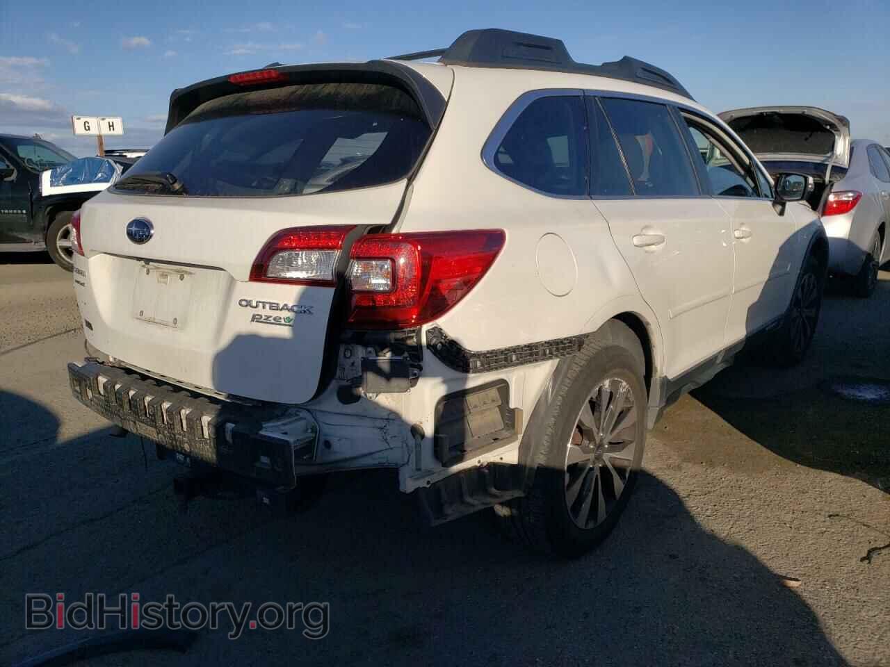 2015 SUBARU OUTBACK - VIN: 4S4BSANC6F3314976 - Фото 3