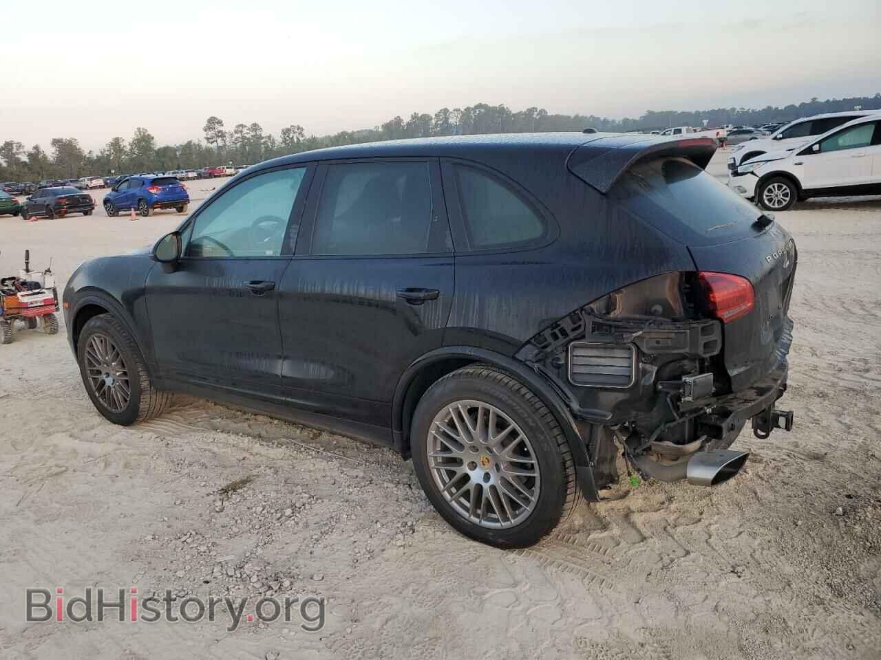2017 PORSCHE CAYENNE - VIN: WP1AA2A23HKA80373 - Фото 2