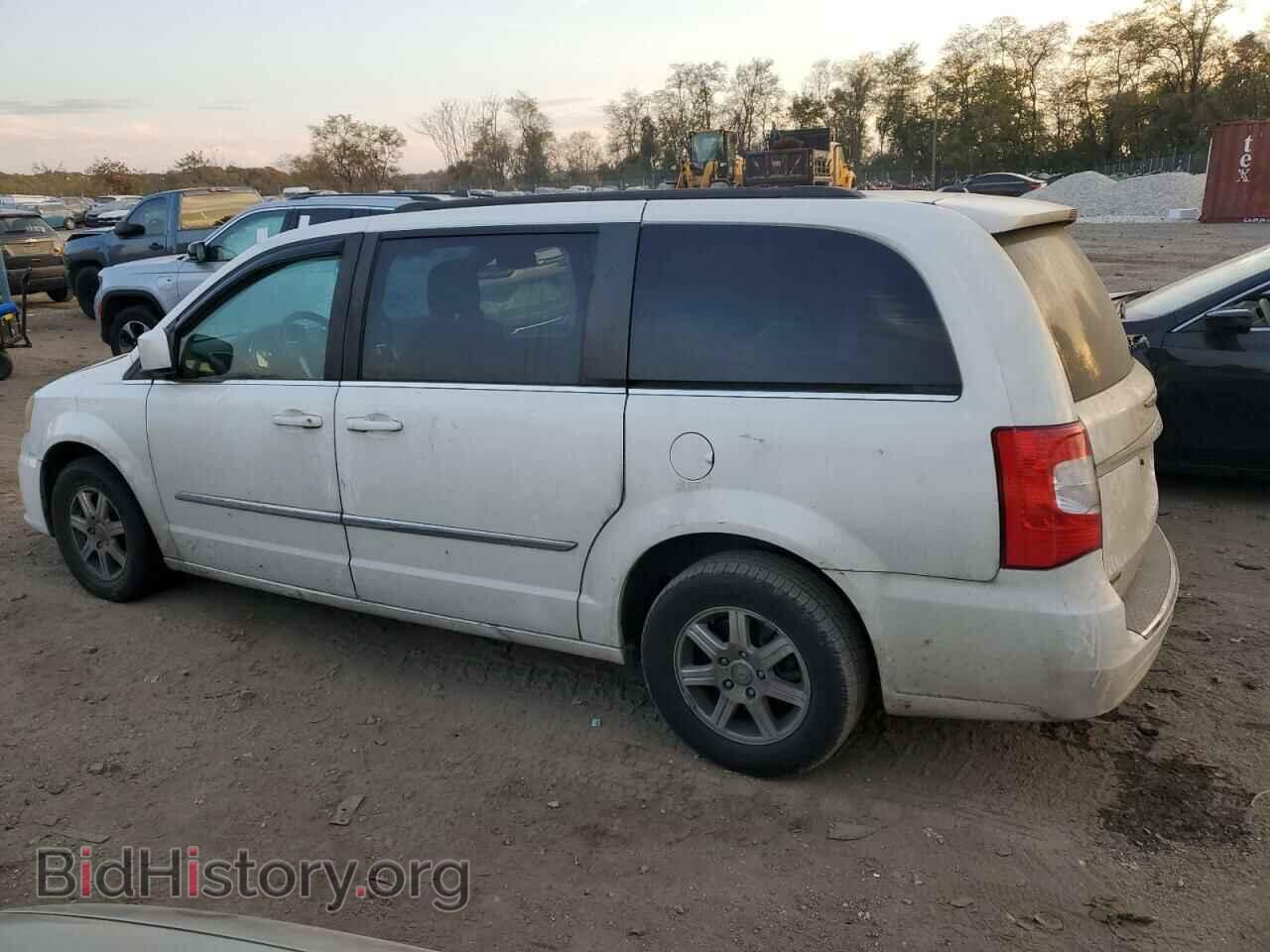 2011 CHRYSLER MINIVAN - VIN: 2A4RR5DG3BR702320 - Фото 2