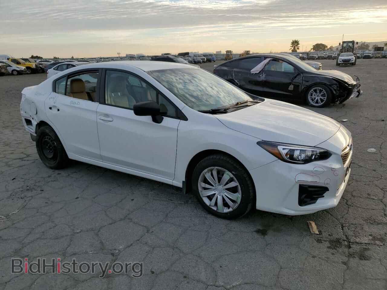 2017 SUBARU IMPREZA - VIN: 4S3GKAA6XH3600598 - Фото 4