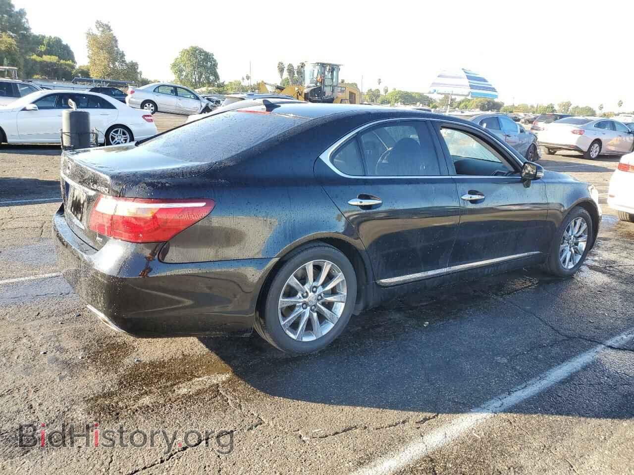 2011 LEXUS LS460 - VIN: JTHCL5EF7B5010592 - Photo 3