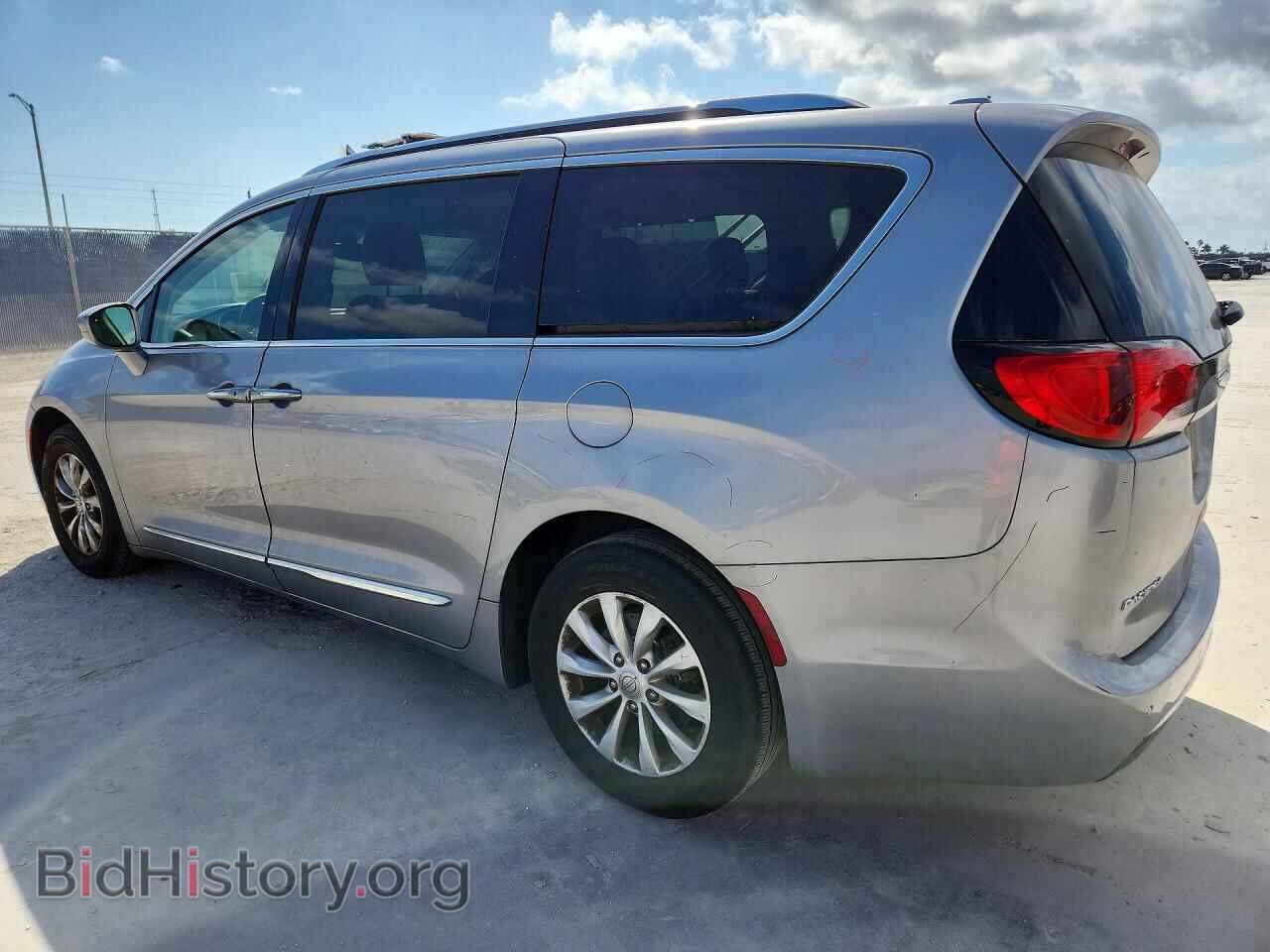 2019 CHRYSLER PACIFICA - VIN: 2C4RC1BG0KR554386 - Photo 2