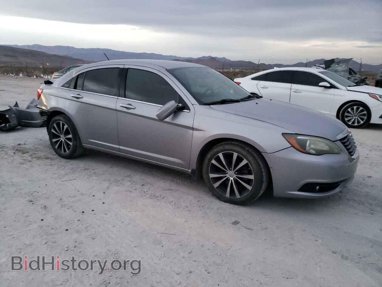 2013 CHRYSLER 200 - VIN: 1C3CCBCG9DN523801 - Photo 4