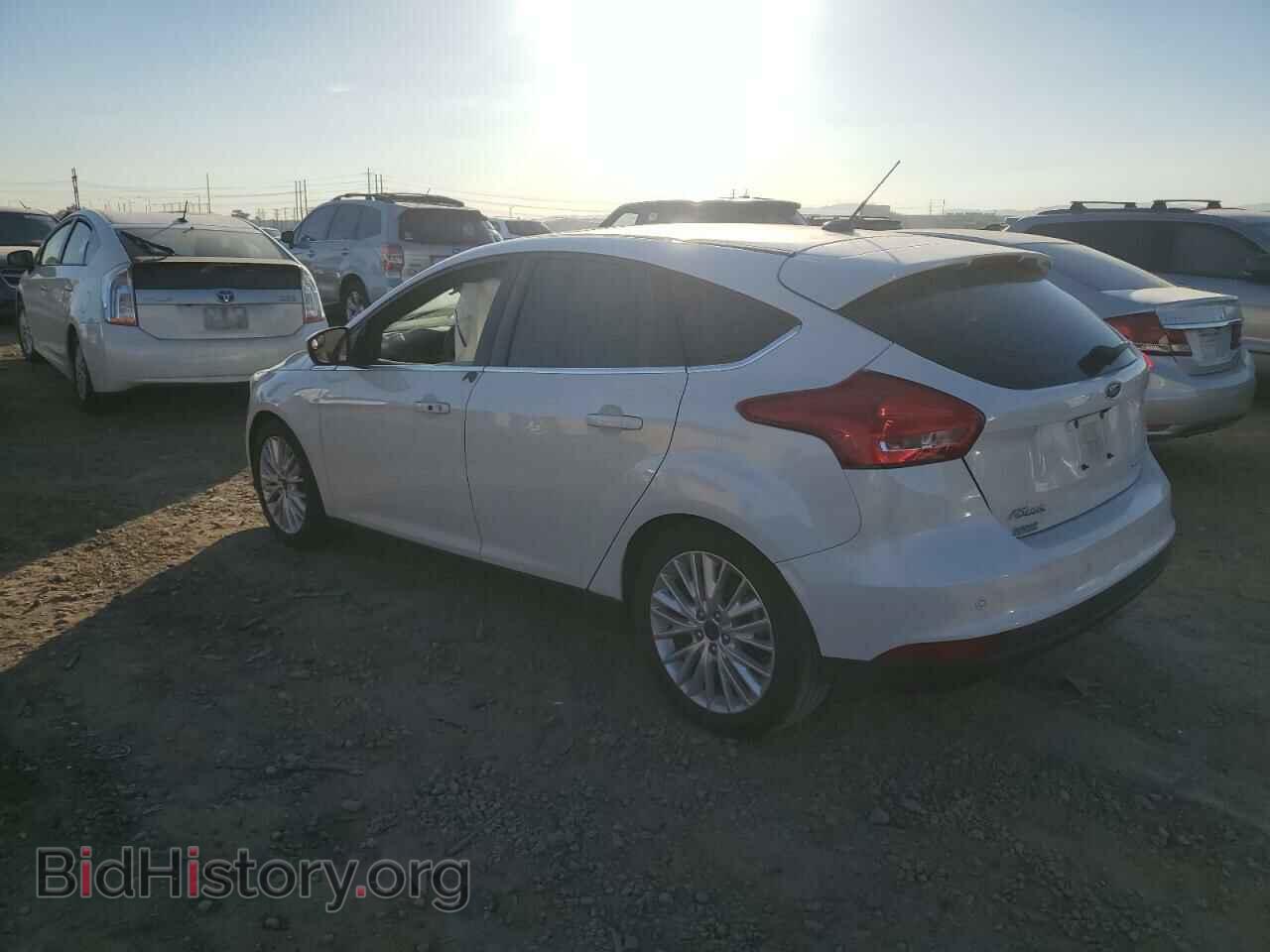 2017 FORD FOCUS - VIN: 1FADP3N22HL325290 - Фото 2
