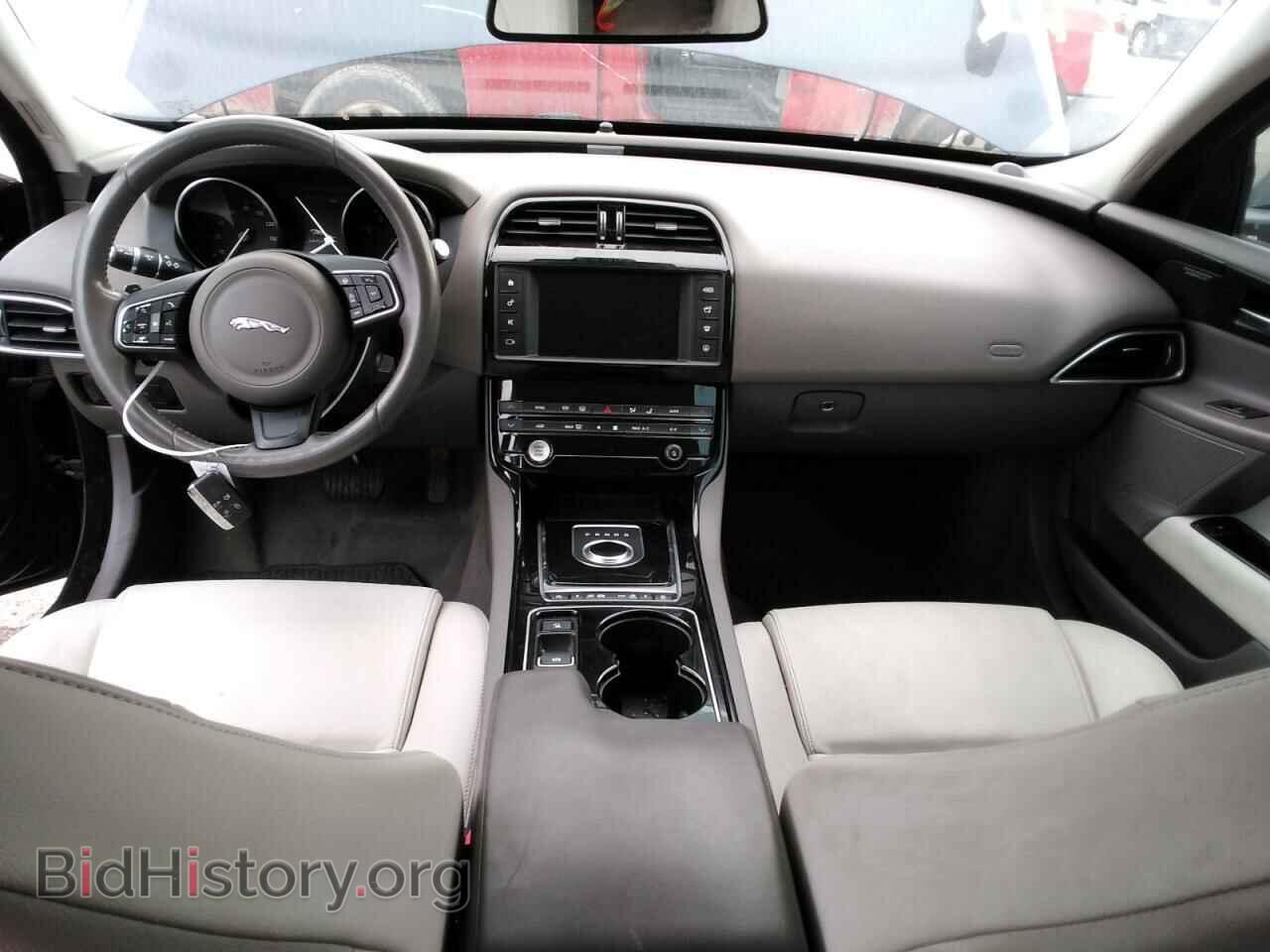 2017 JAGUAR XE - VIN: SAJAD4BG1HA962132 - Фото 8