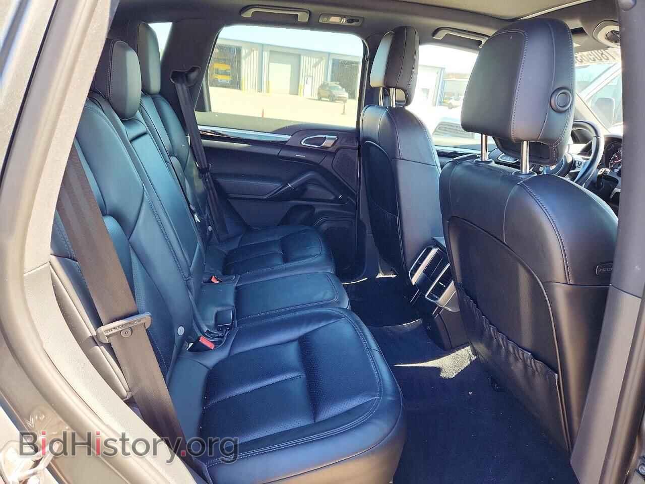 2016 PORSCHE CAYENNE - VIN: WP1AA2A24GLA06646 - Photo 10