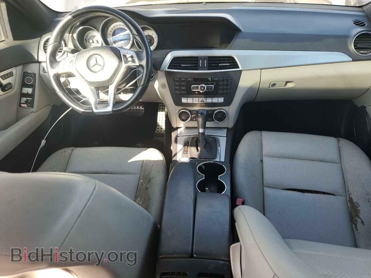 2012 MERCEDES-BENZ C-CLASS - VIN: WDDGF4HB4CA724613 - Фото 8
