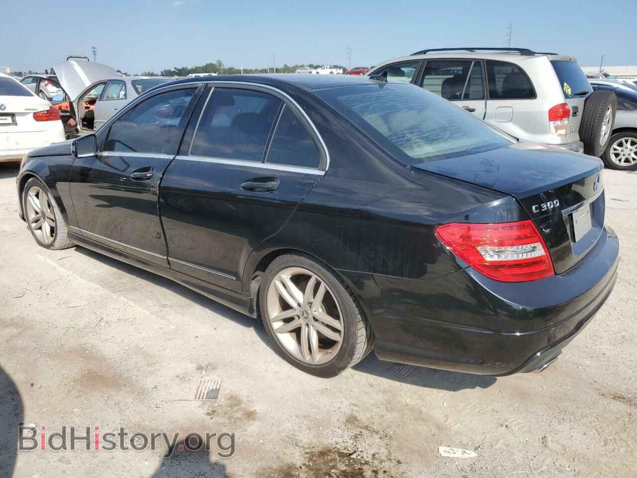 2012 MERCEDES-BENZ C-CLASS - VIN: WDDGF8BB1CR197860 - Фото 2