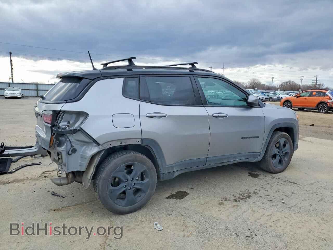 2018 JEEP COMPASS - VIN: 3C4NJDBB0JT453130 - Фото 3