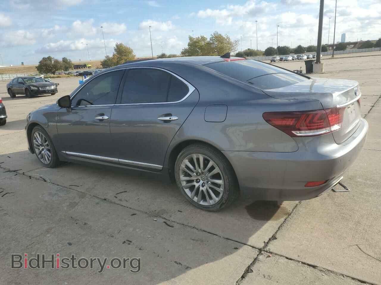 2014 LEXUS LS460 - VIN: JTHBL5EF7E5129761 - Photo 2