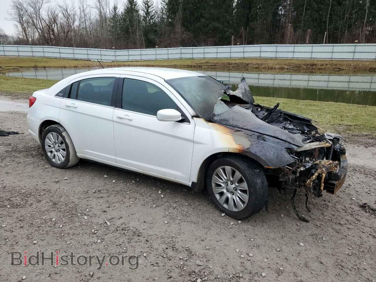 2014 CHRYSLER 200 - VIN: 1C3CCBAB4EN213855 - Photo 4