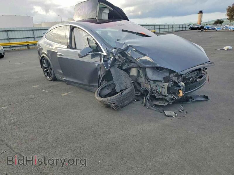 2016 Tesla MODEL X (VIN 5YJXCBE21GF008583) — photo 4 of 13