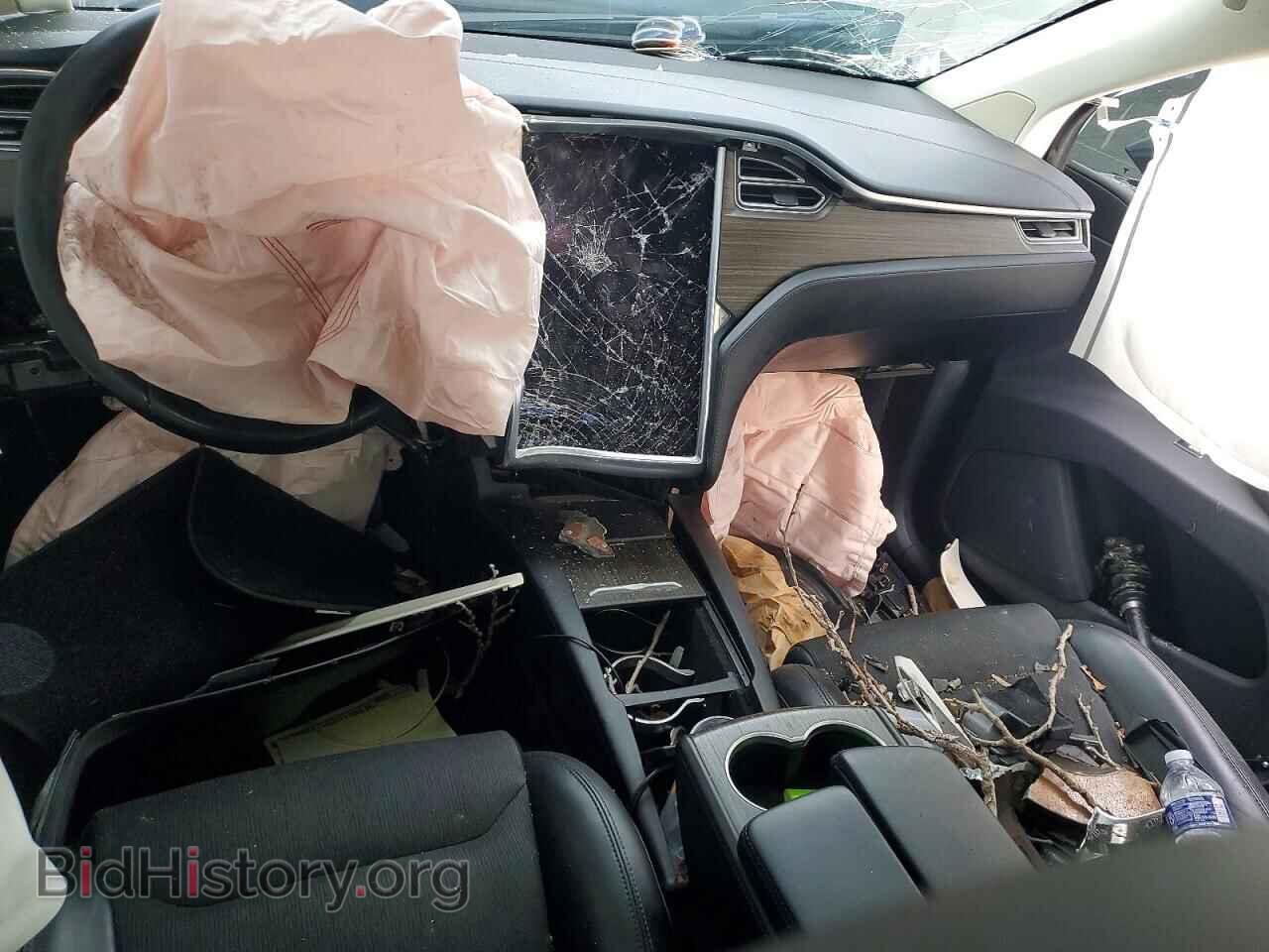 2016 TESLA MODEL X - VIN: 5YJXCBE21GF008583 - Photo 8