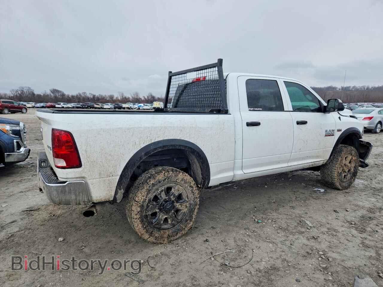 2017 RAM All Models - VIN: 3C6UR5CJ1HG571925 - Photo 3