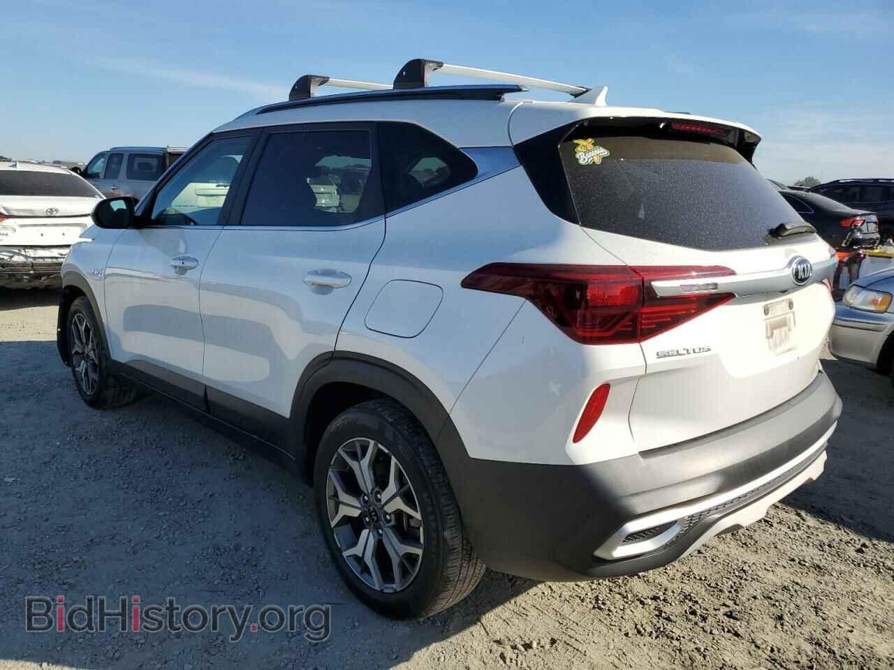 2021 KIA SELTOS - VIN: KNDERCAAXM7176023 - Фото 2