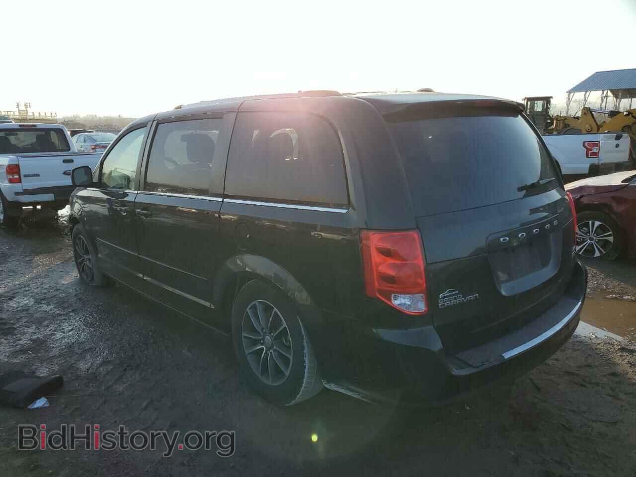 2017 DODGE CARAVAN - VIN: 2C4RDGCG5HR716827 - Photo 2