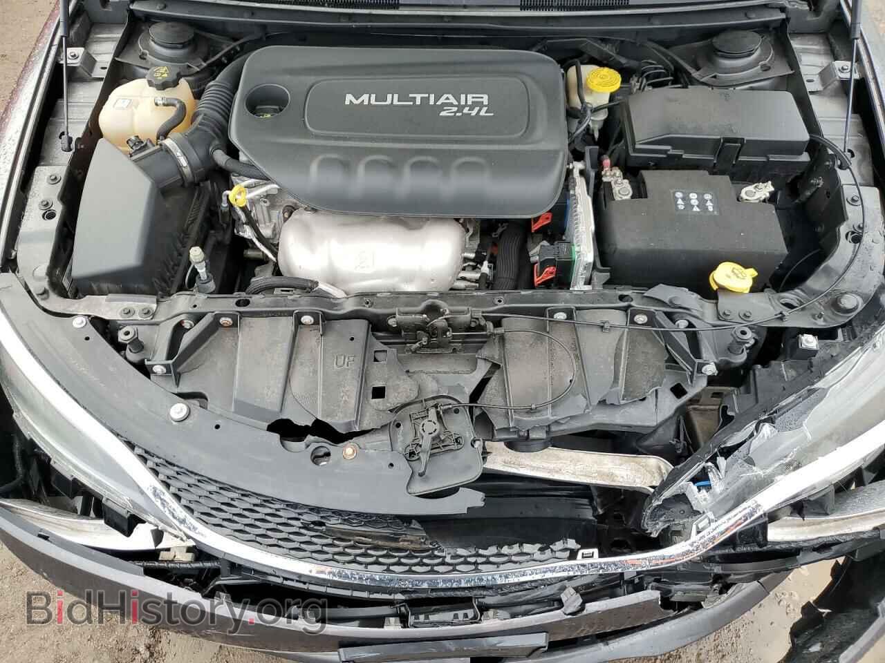 2016 CHRYSLER 200 - VIN: 1C3CCCAB8GN183302 - Фото 11