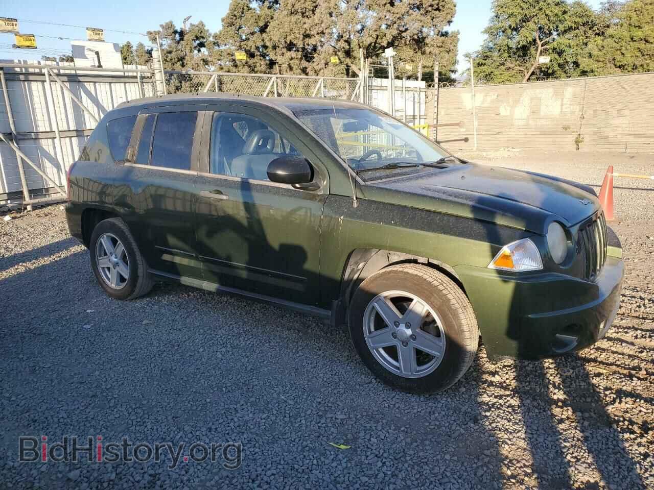 2008 JEEP COMPASS - VIN: 1J8FT47038D778711 - Фото 4