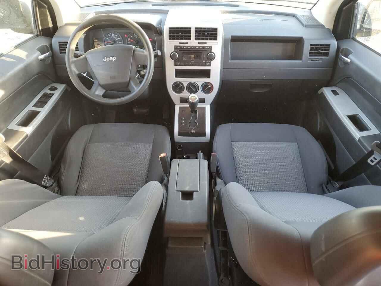 2008 JEEP COMPASS - VIN: 1J8FT47038D778711 - Фото 8