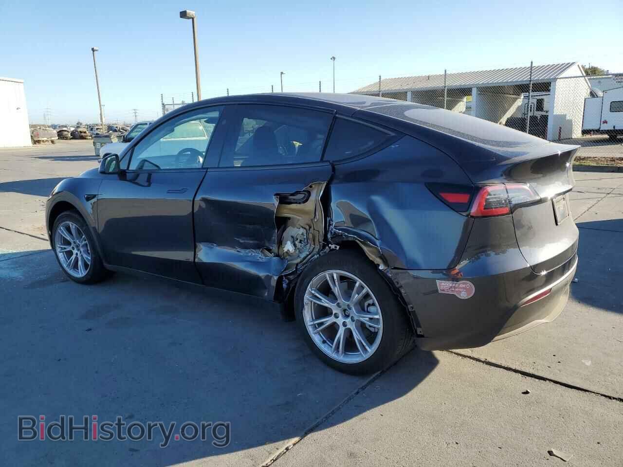 2024 TESLA MODEL Y - VIN: 7SAYGAEE3RF020219 - Фото 2
