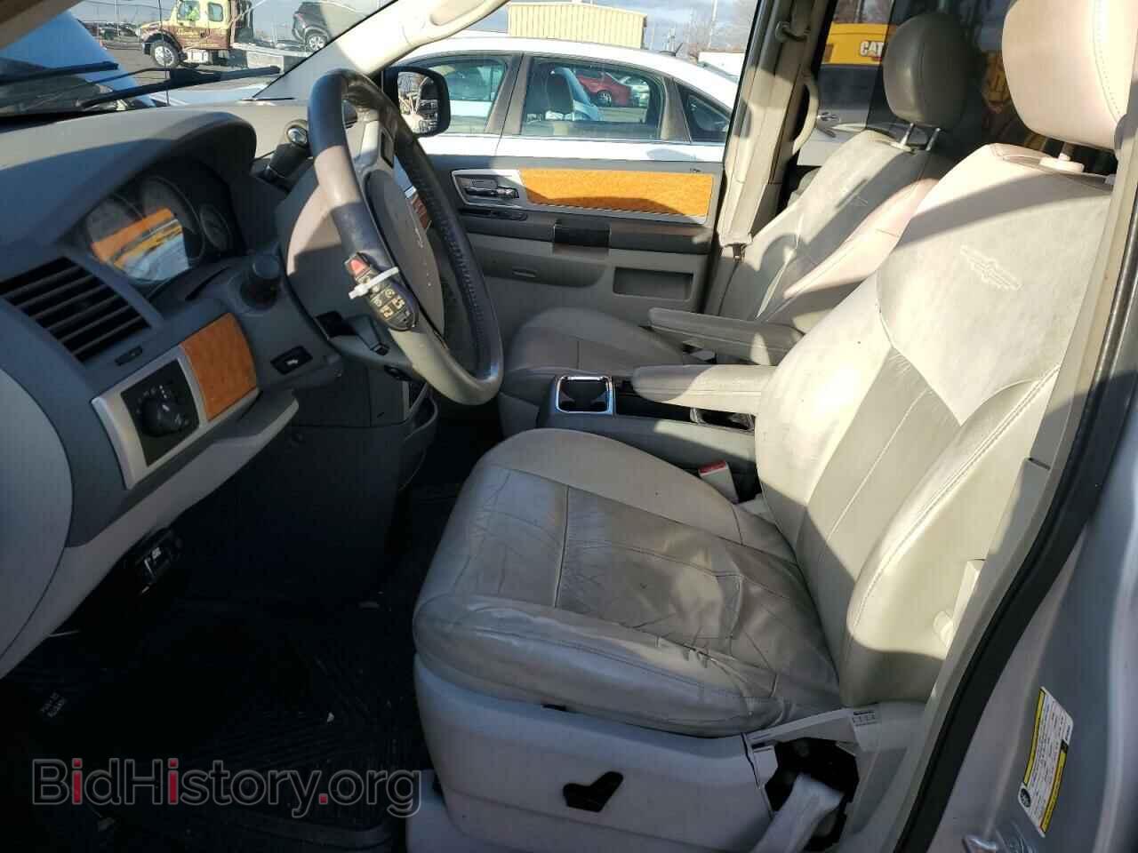 2008 CHRYSLER MINIVAN - VIN: 2A8HR64X18R143343 - Фото 7