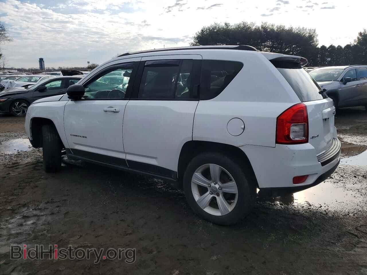 2012 JEEP COMPASS - VIN: 1C4NJDBBXCD563272 - Фото 2