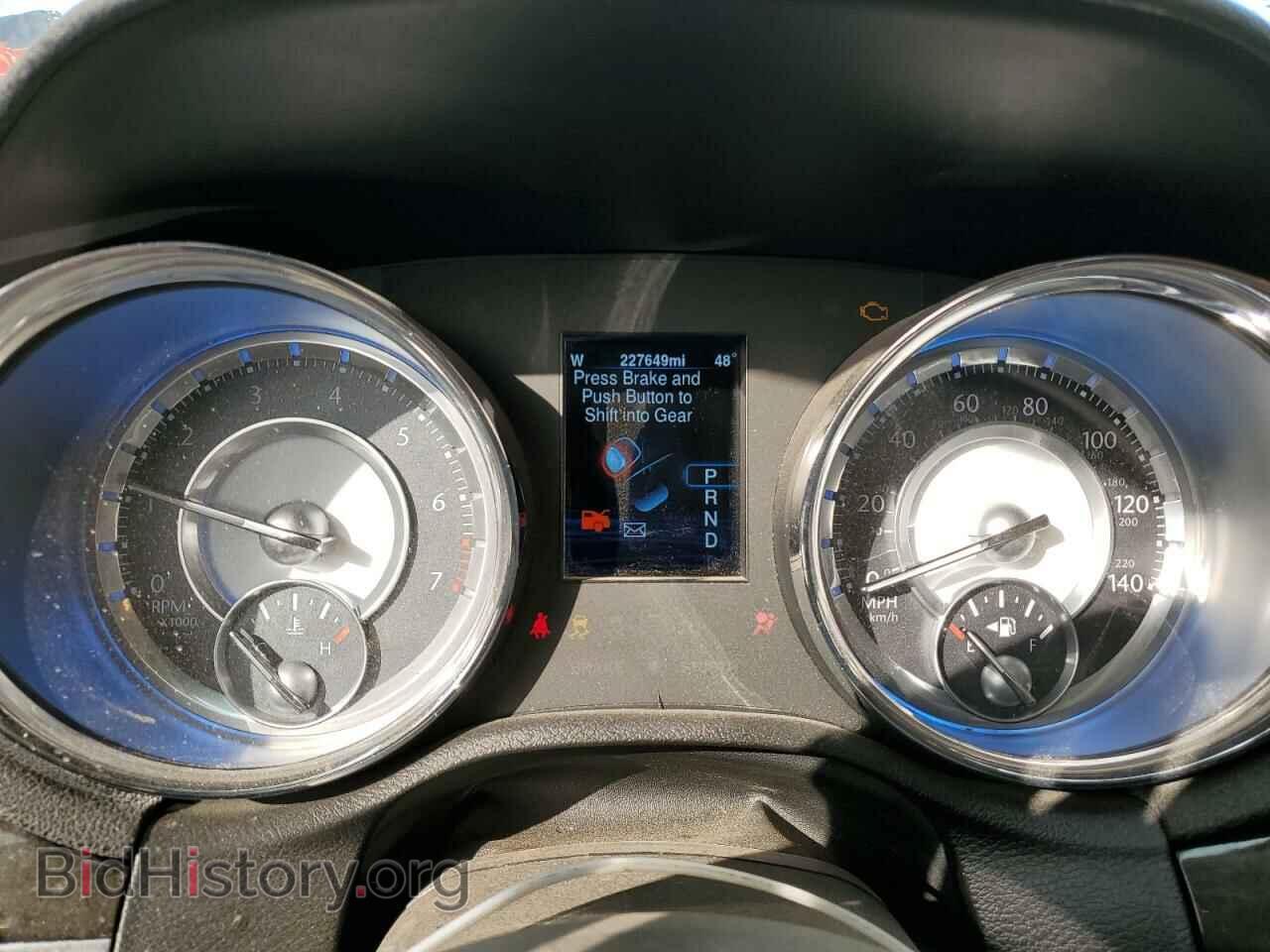 2013 CHRYSLER 300 - VIN: 2C3CCAAG4DH586441 - Фото 9