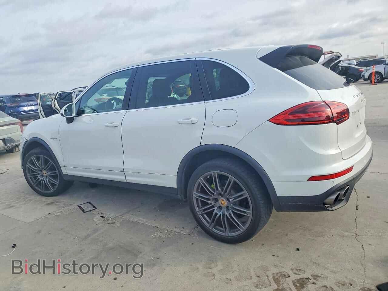 2016 PORSCHE CAYENNE - VIN: WP1AE2A24GLA59562 - Фото 2