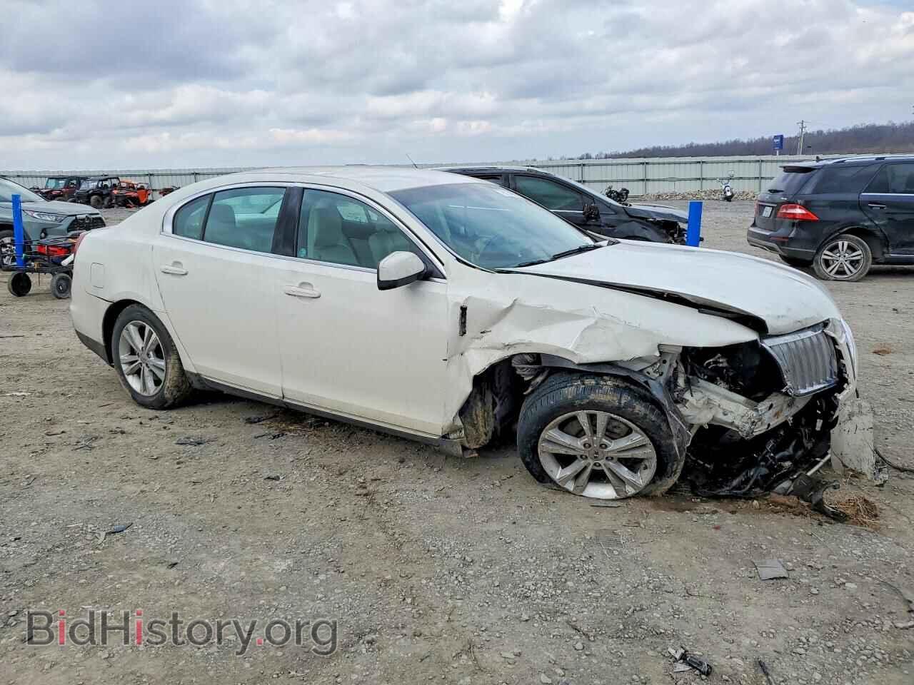 2009 LINCOLN MKS - VIN: 1LNHM93R99G620559 - Photo 4
