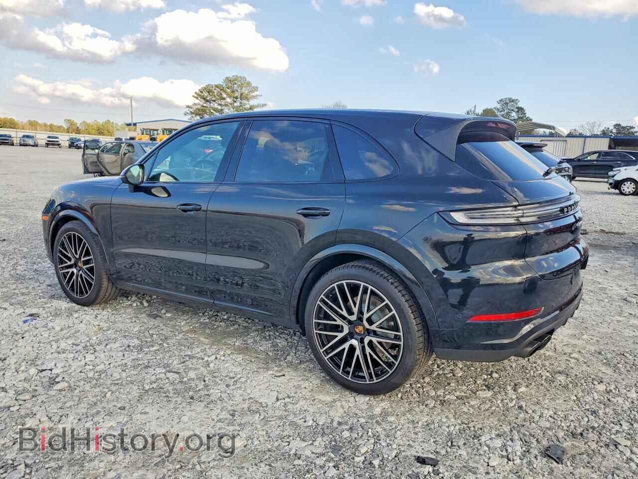 2025 PORSCHE CAYENNE - VIN: WP1AA2AY2SDA06765 - Фото 2