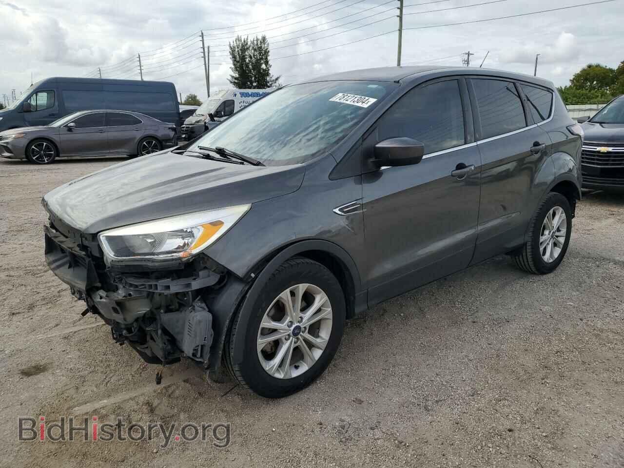 Фотография 1FMCU0GD4HUD91261 - FORD ESCAPE 2017