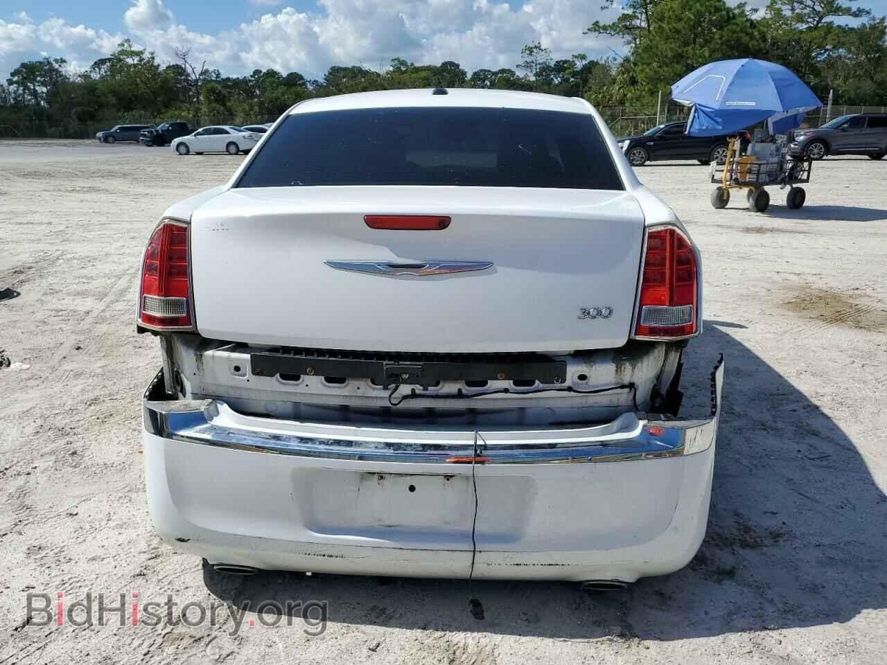 2014 CHRYSLER 300 - VIN: 2C3CCAAG5EH127579 - Фото 6