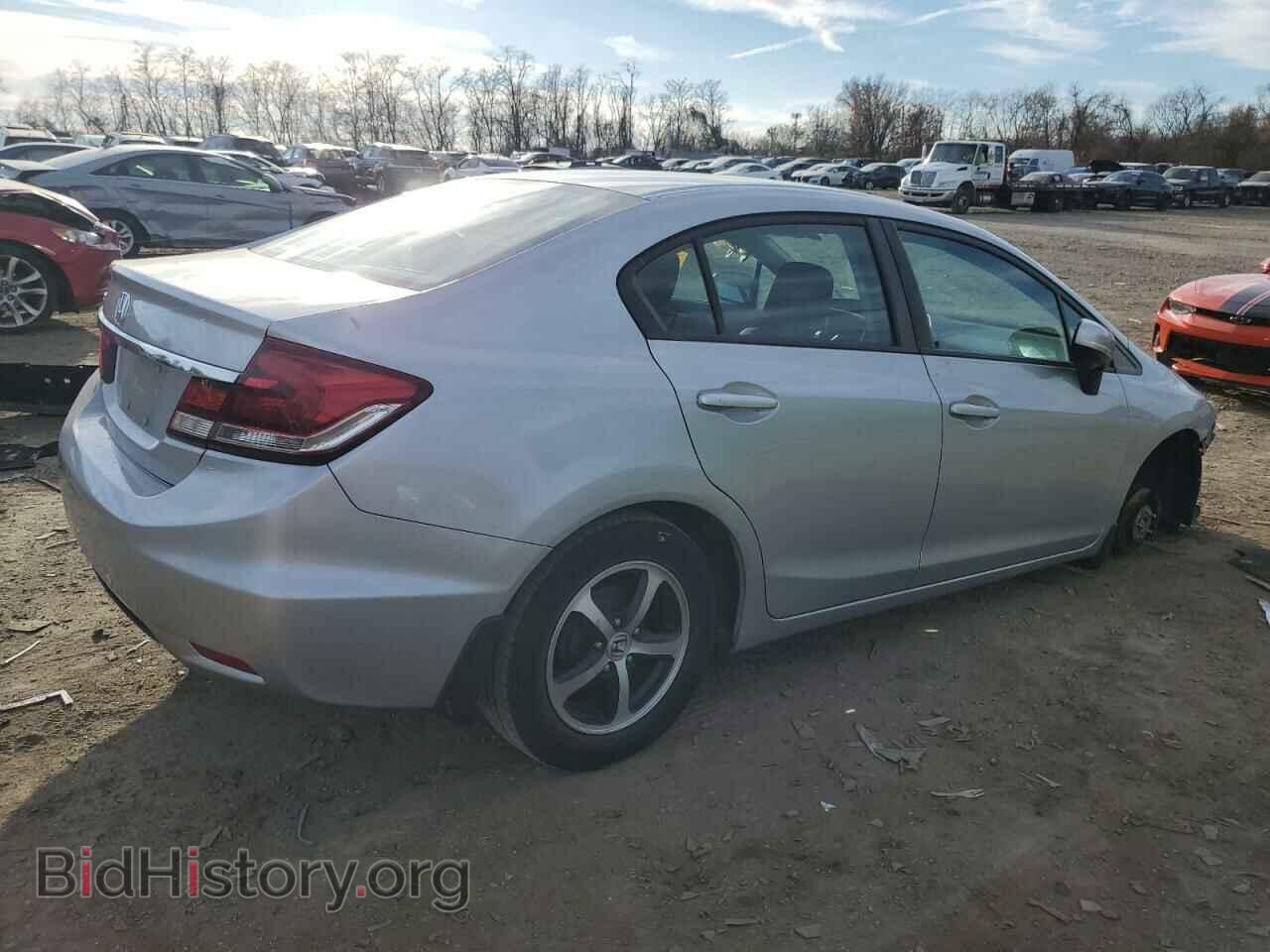 2015 HONDA CIVIC - VIN: 19XFB2F76FE213720 - Фото 3