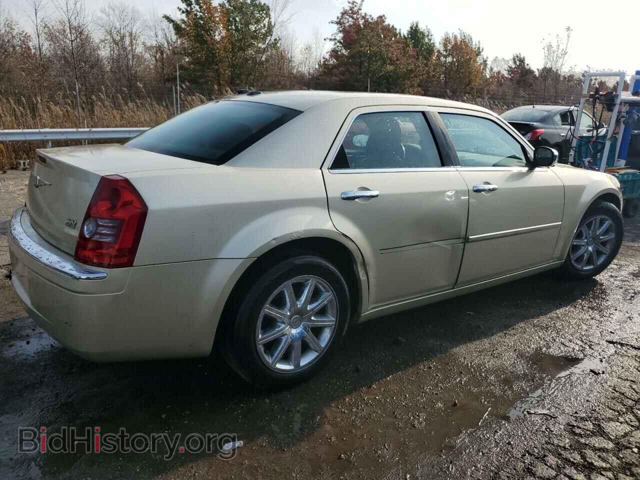 2010 CHRYSLER 300 - VIN: 2C3CA3CV4AH212713 - Фото 3