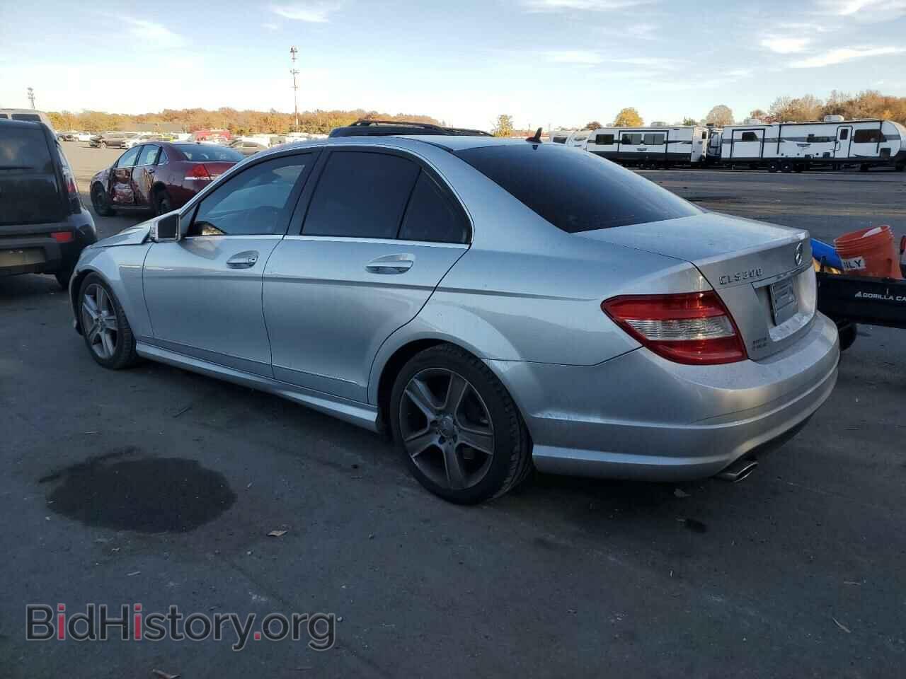 2011 MERCEDES-BENZ C-CLASS - VIN: WDDGF8BBXBR150664 - Фото 2