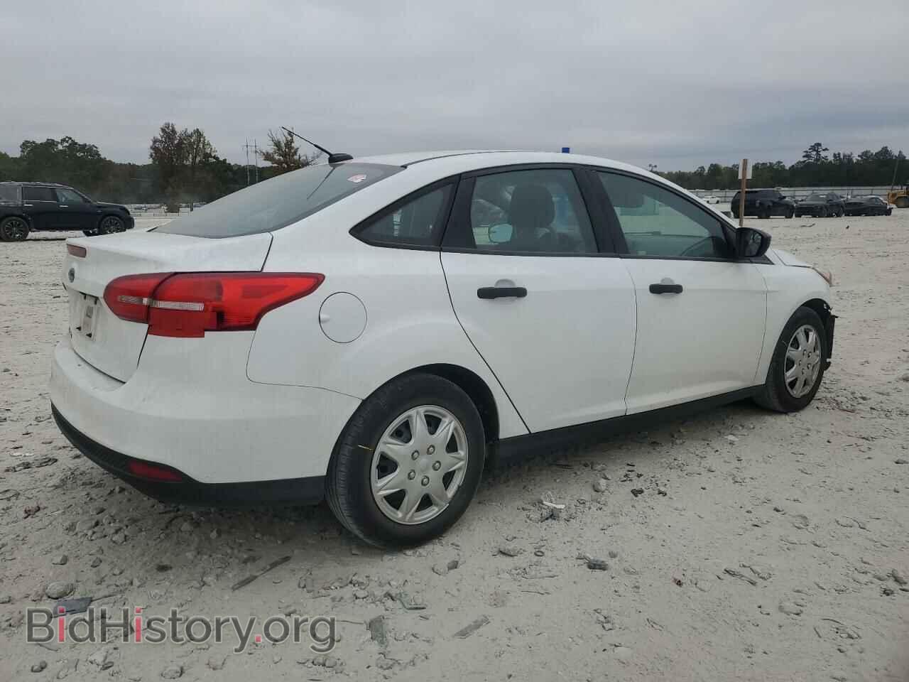 2017 FORD FOCUS - VIN: 1FADP3E23HL322236 - Фото 3