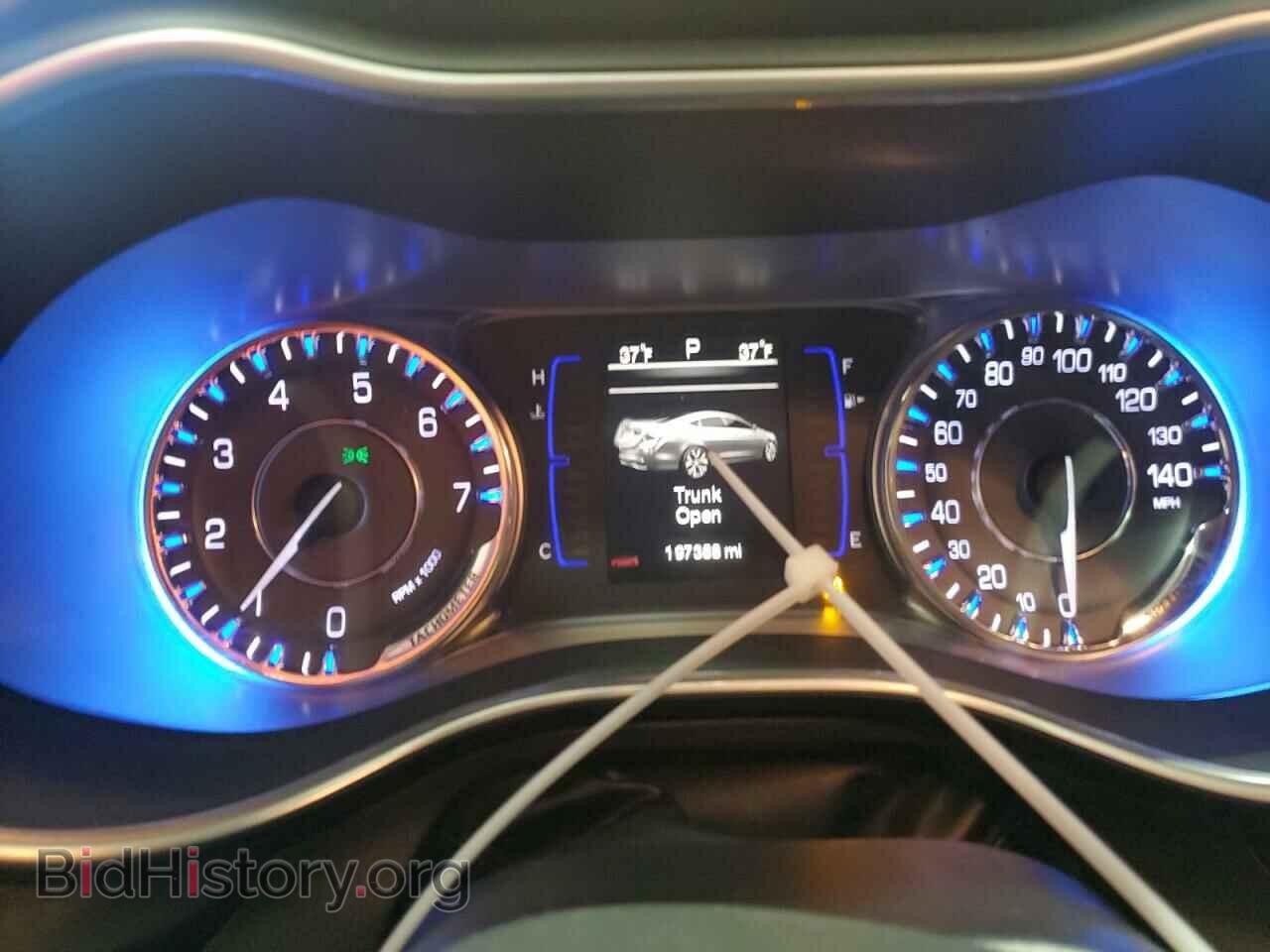 2015 CHRYSLER 200 - VIN: 1C3CCCAB8FN724394 - Фото 9