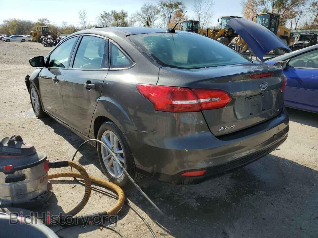 2017 FORD FOCUS - VIN: 1FADP3F29HL232264 - Фото 2