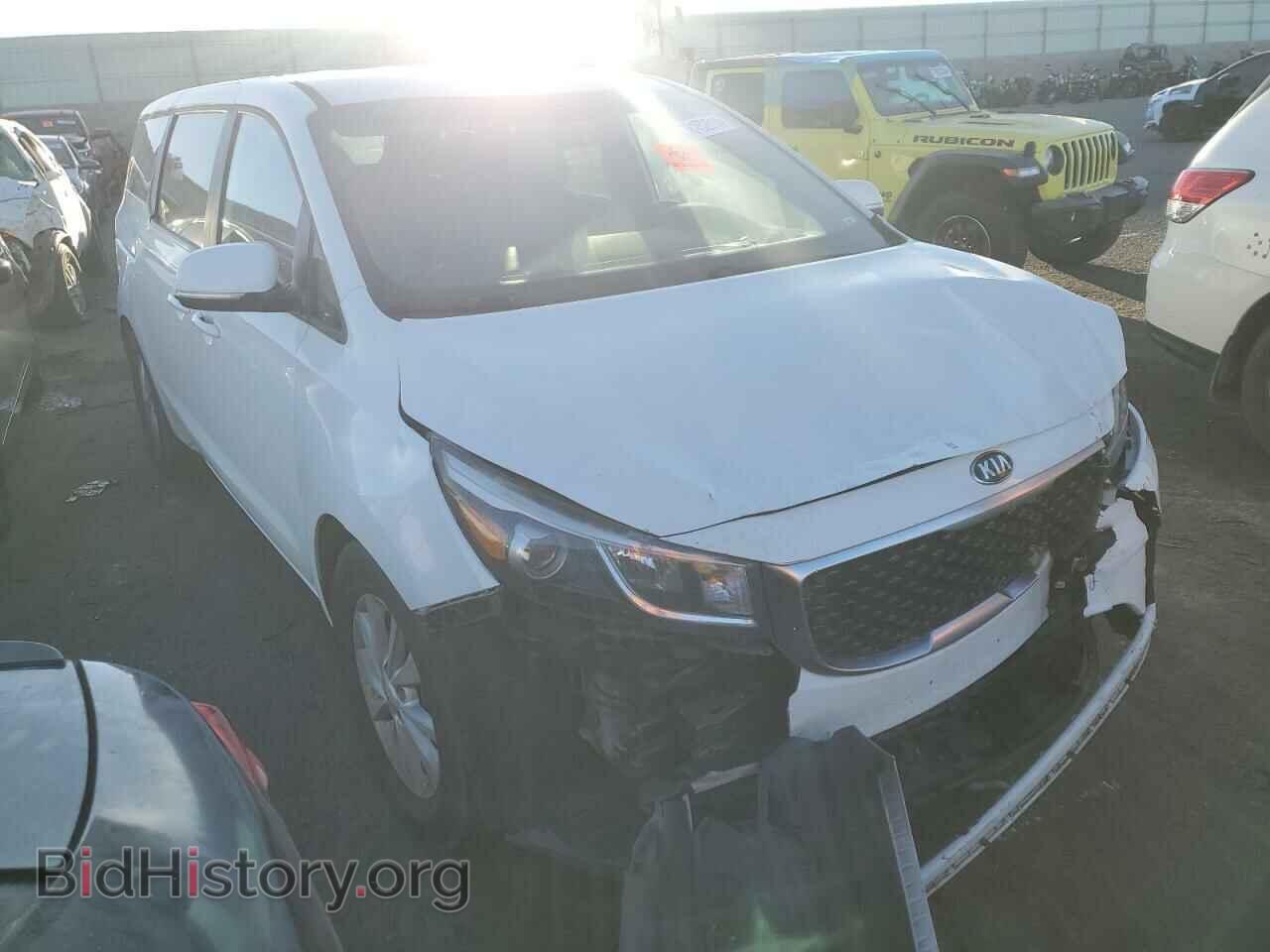 2017 KIA All Models - VIN: KNDMB5C19H6226656 - Фото 4