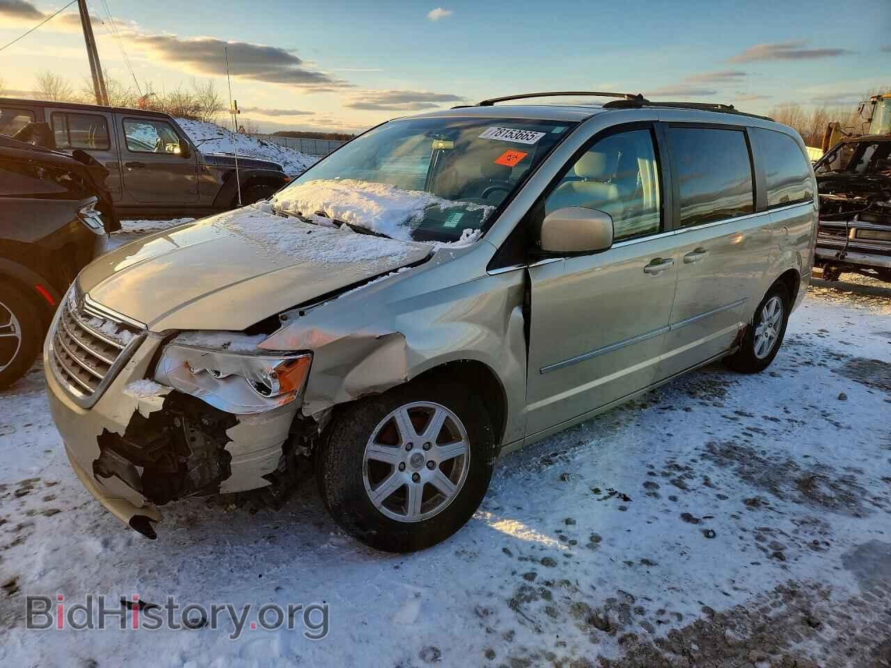 Photo 2A4RR5D12AR366055 - CHRYSLER MINIVAN 2010