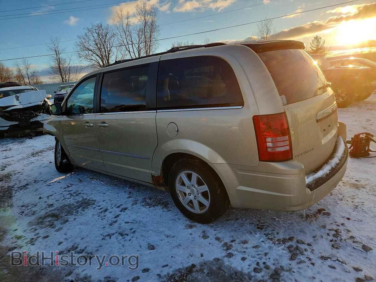 2010 CHRYSLER MINIVAN - VIN: 2A4RR5D12AR366055 - Фото 2