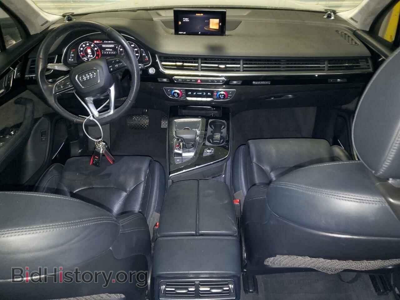 2017 AUDI Q7 - VIN: WA1VAAF70HD000124 - Фото 8