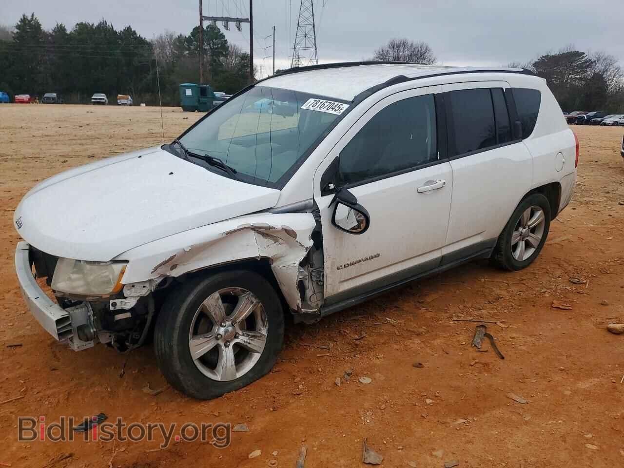 Photo 1J4NT1FB7BD260901 - JEEP COMPASS 2011