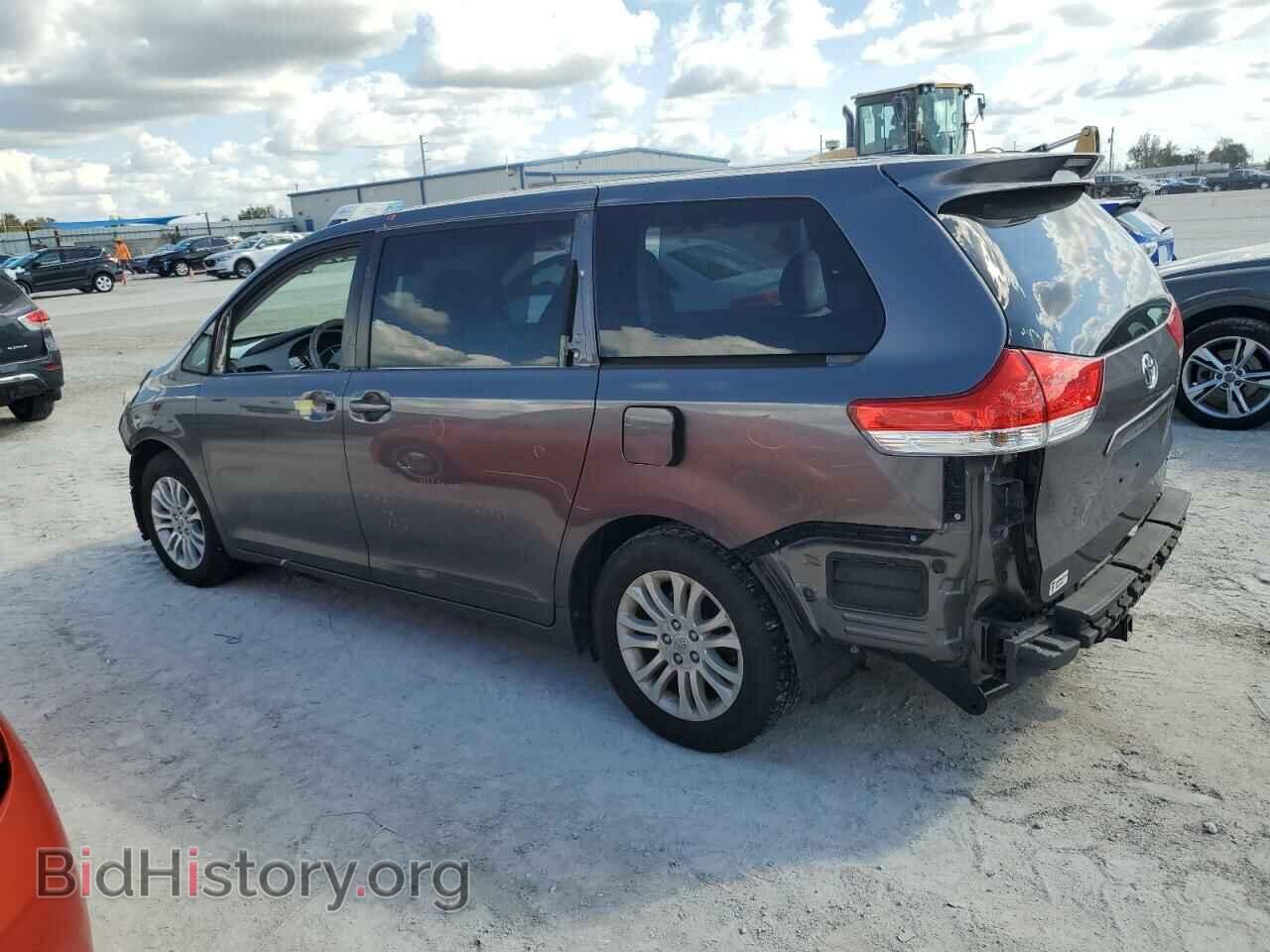 2012 TOYOTA All Models - VIN: 5TDYK3DC7CS270976 - Фото 2