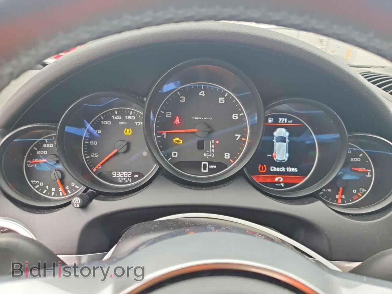 2017 PORSCHE CAYENNE - VIN: WP1AA2A2XHKA91354 - Фото 9