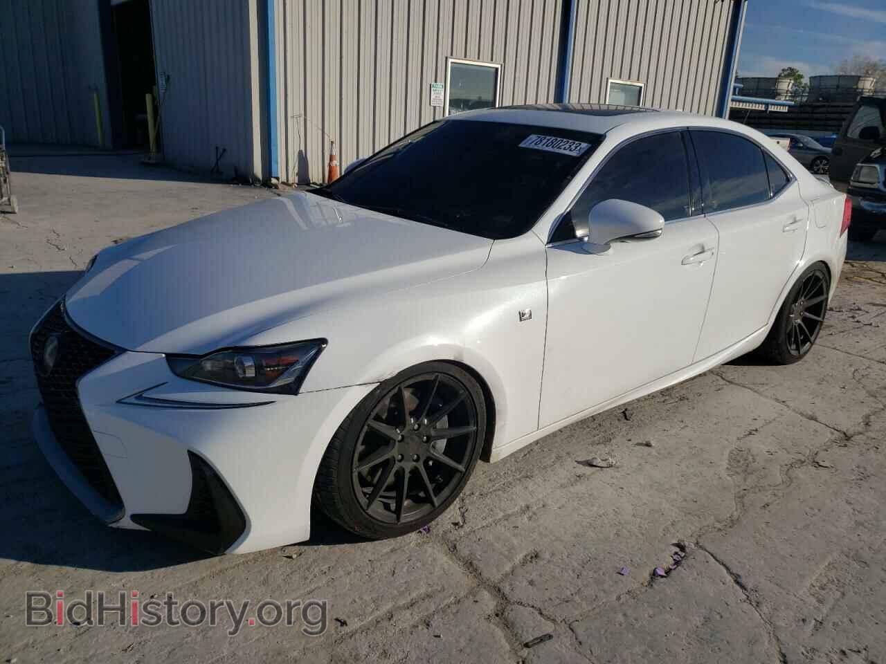 Photo JTHBA1D27H5045649 - LEXUS IS 2017